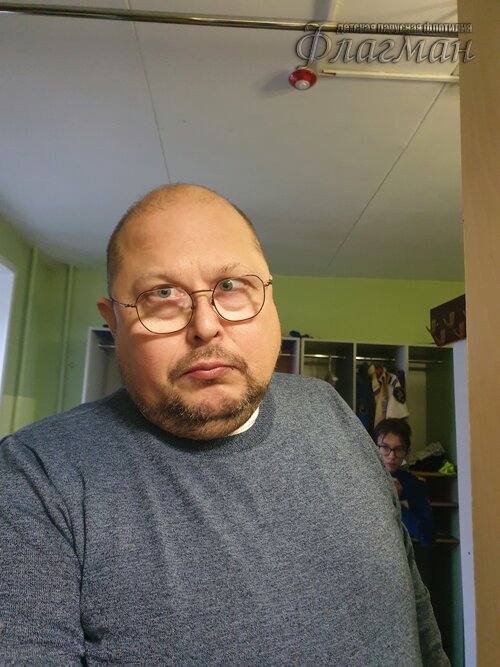 86603fdb.ID Photo.102806
